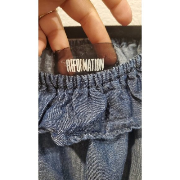 REFORMATION Scarlett Off Shoulder Top - Picture 2 of 3